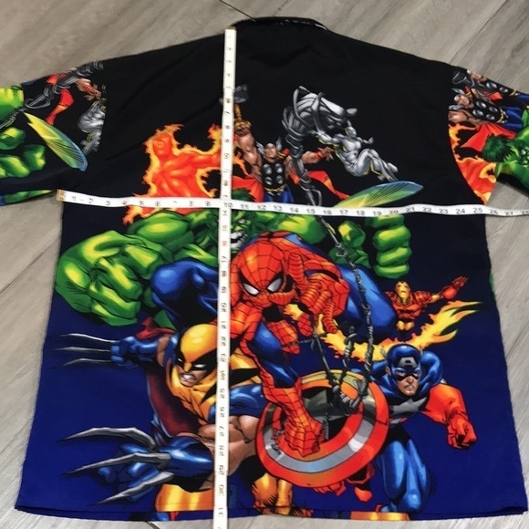 Marvel Comics Vintage All Over Print Superheroes Button Front Short Sleeve - Picture 13 of 13